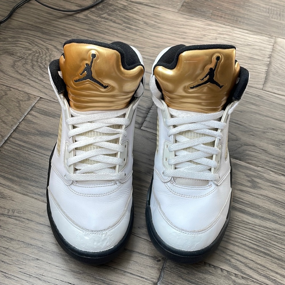 Jordan Retro 5 Gold Olympic Size 9.5
